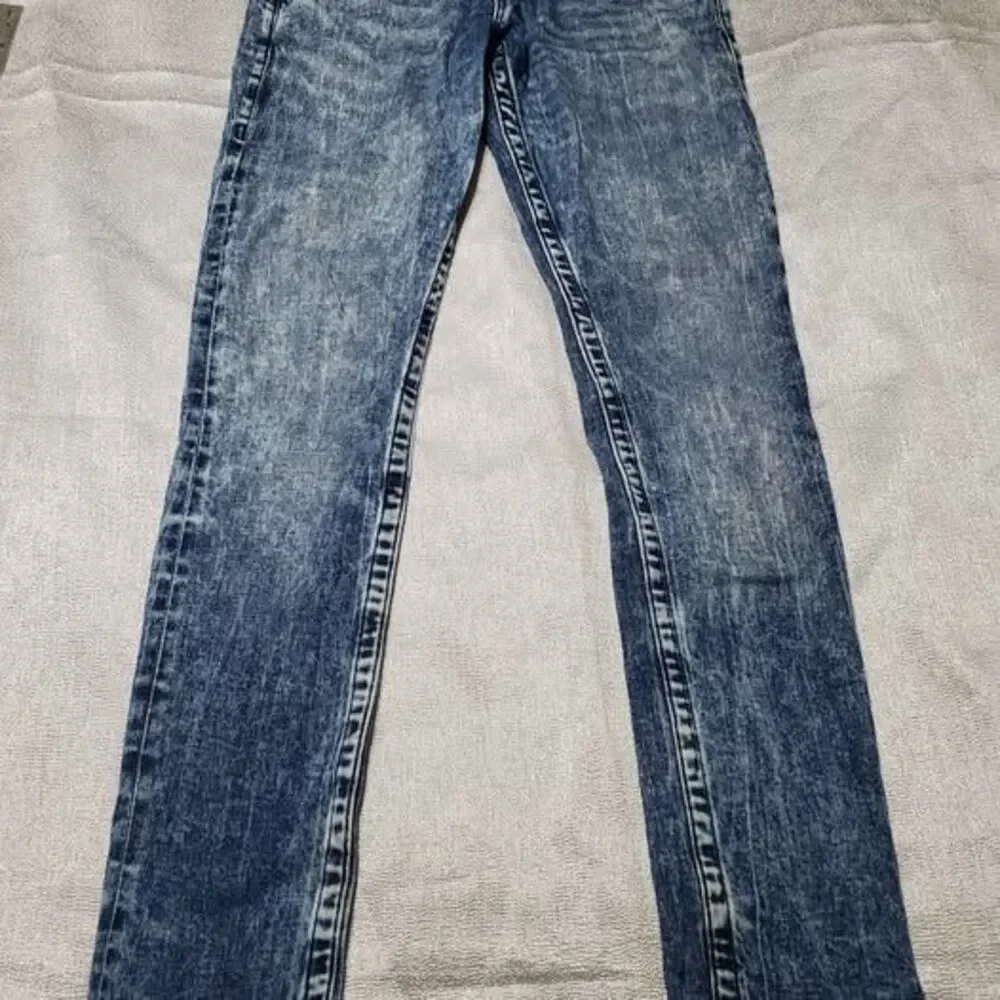 True Religion Rocco Relaxed Skinny Jeans Size 27